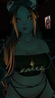 VRChat_2025-09-02_03-44-41.470_2160x3840.jpg