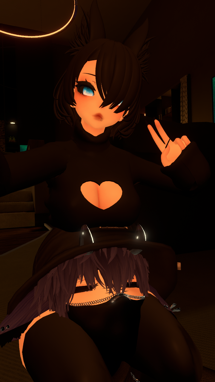 VRChat_720x1280_2022-08-23_19-14-26.702.png