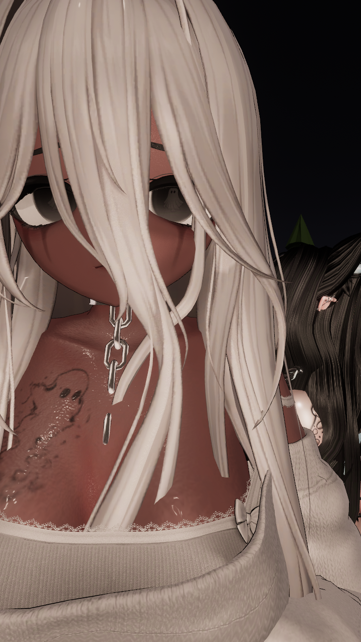 VRChat_2026-07-22_02-18-47.354_720x1280.png